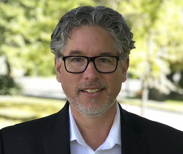 Tim  Currie